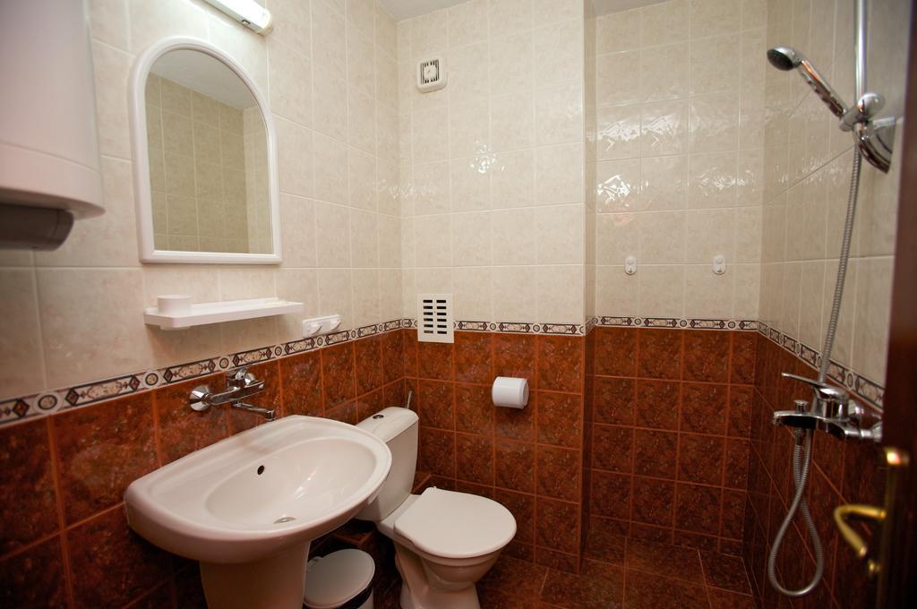 Семеен Хотел Елена Палас Nesebar Room photo